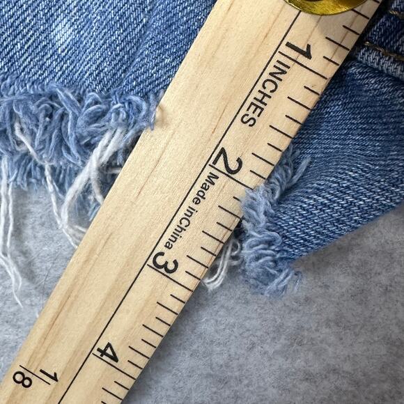 Levi's VTG Classic Jean Shorts SZ S Light Wash Denim Distressed Mid Rise Cut-Off - Picture 8 of 8